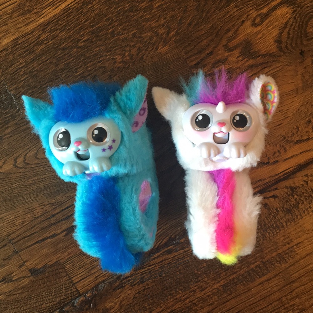 🐾Wrappes Live Pet Bracelets (2 bundle)